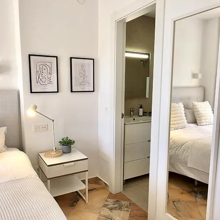 Sr Romana Playa 545 With Wonderful Sea View * Марбелья