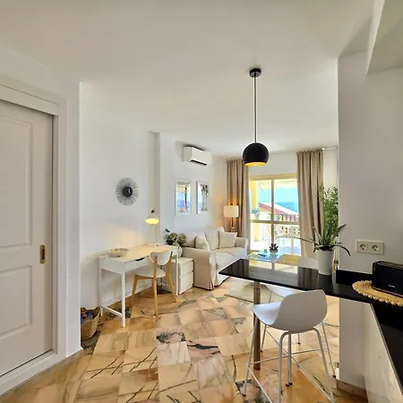 Sr Romana Playa 545 With Wonderful Sea View * Марбелья